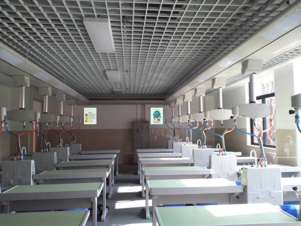 西川中學3.jpg